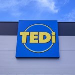 Tedi pilnie wycofuje produkt ze sprzedaży. Dalsze użytkowanie może być niebezpieczne
