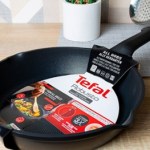 Tefal wraca do Aldi i znów zrobi się tłoczno przy półkach z patelniami