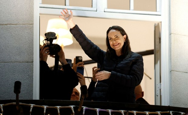 Tego jeszcze nie było, chce oddać Nobla Trumpowi. Komitet Noblowski reaguje