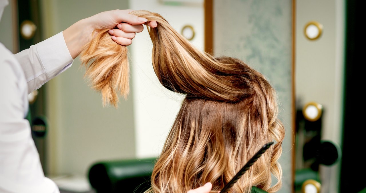 Tego lata najmodniejszą koloryzacją będzie karmelowy blond. /123RF/Picsel, 123RF/Picsel /Pixel