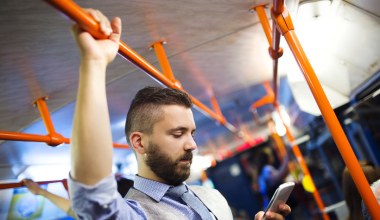 Tego nigdy nie rób w tramwaju lub autobusie. Mandat będzie surowy 