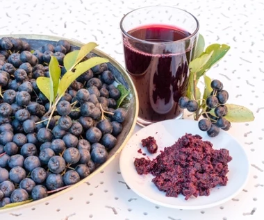 ​Tego soku warto mieć w domu pół spiżarni. Chroni serce niczym żelazna tarcza, zapobiega miażdżycy