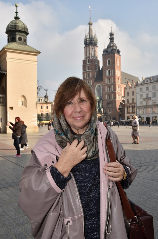 Tegoroczna laureatka Literackiej Nagrody Nobla, białoruska pisarka i dziennikarka Swietłana Aleksijewicz /Jacek Bednarczyk /PAP