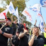 "Tej władzy trzeba wszystko wytargać z gardła". Protest Służby Więziennej