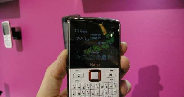 Telefon firmy Haier, model Q360, egzotyka obsługująca 3 karty SIM i WiFi /INTERIA.PL