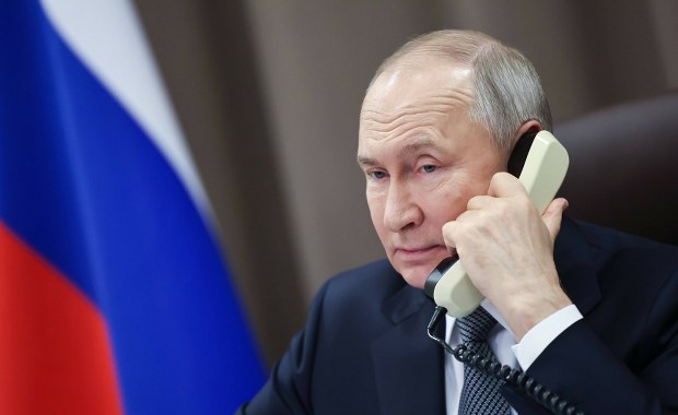 Telefon od Putina? Sikorski: Wystarczy jeden