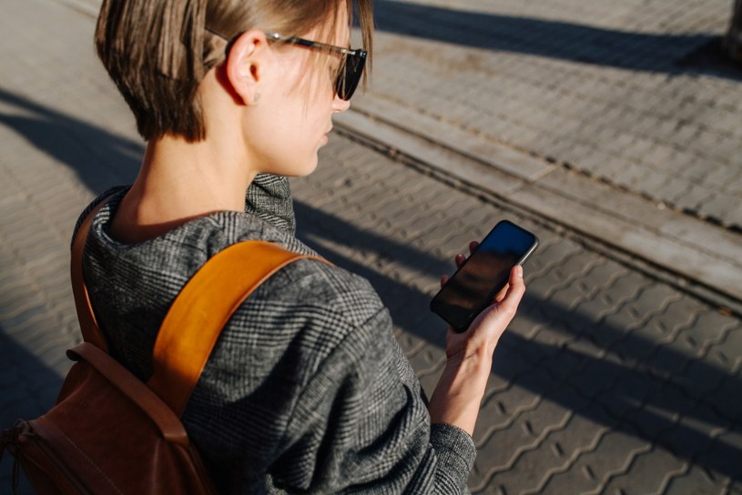 Telefon parzy niczym wakacyjne słońce? Sposoby na przegrzaną elektronikę 