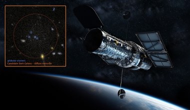 Teleskop Hubble'a odkrył galaktykę widmo. 99% jej masy to ciemna materia
