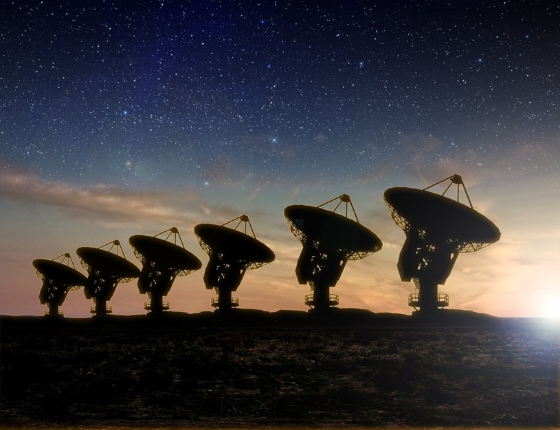 Teleskopy SETI od 39 lat szukają śladów życia pozaziemskiego. /123RF/PICSEL