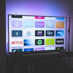 Telewizja naziemna i Smart TV. Jaki tuner DVB-T2 wybrać?