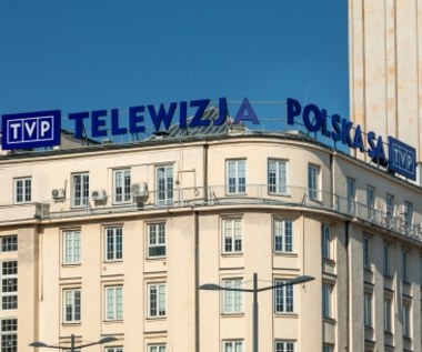 Telewizja Polska nie chce płacić w gotówce. Związkowcy protestują