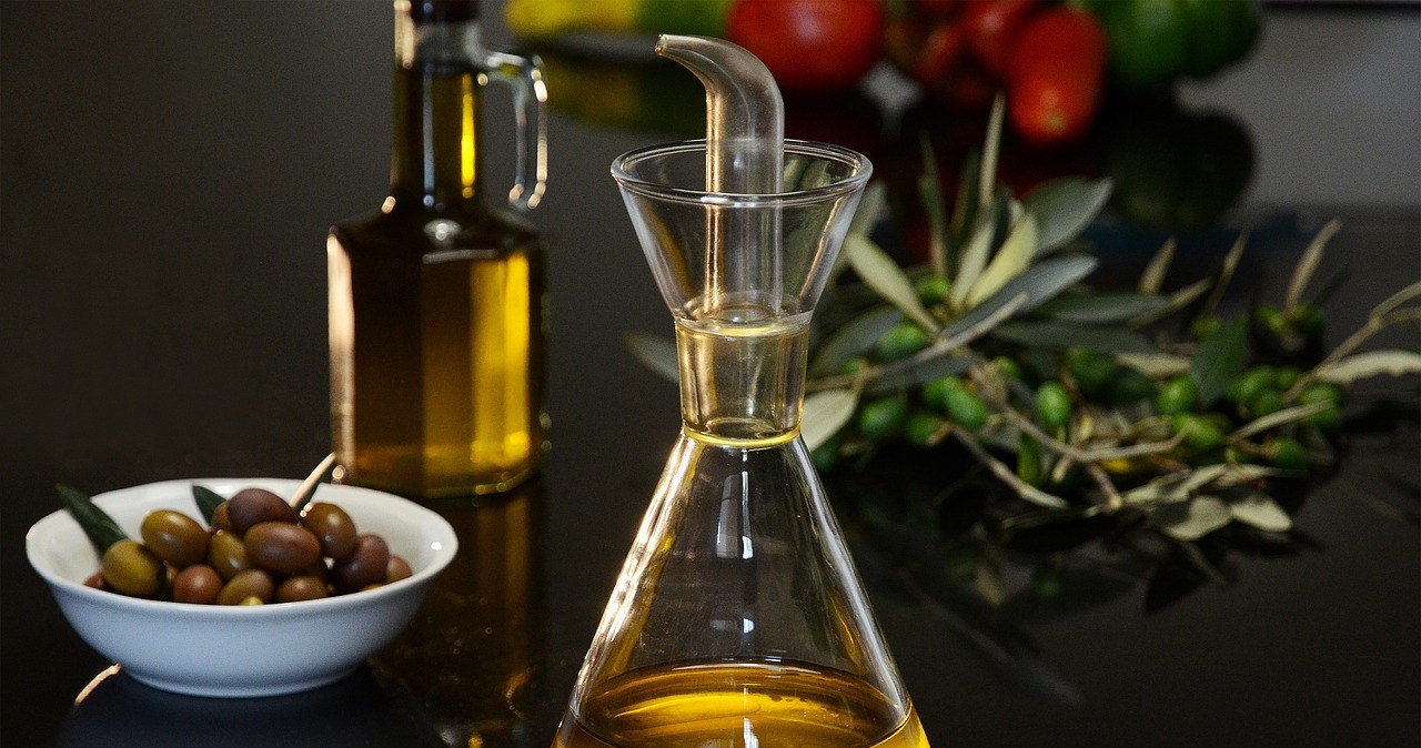 "Темна вода" - продукт, який дає змогу отримати користь від оливок та оливкової олії /pixabay.com