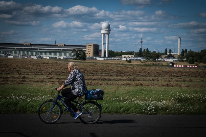 Tempelhof to dziś jedno z popularnych miejsc do rekreacji /Andrea Ronchini/NurPhoto via Getty Images /Getty Images