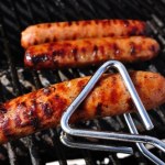SEO Ten błąd przy grillu popełnia niemal każdy. Może mocno szkodzić zdrowiu