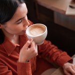 Ten duet to nie tylko kwestia smaku. Kawa z mlekiem naprawdę ma moc