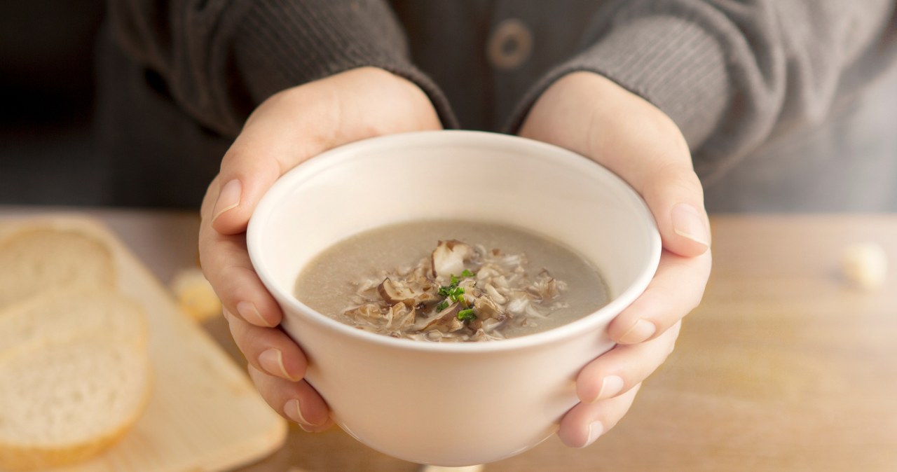 Ten jeden składnik podkręci smak tradycyjnej zupy grzybowej /Pixel