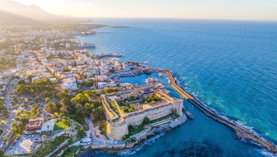 Ten kierunek bije rekordy popularności wśród Polaków. MSZ jednak ostrzega