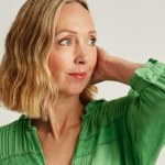 Ten kolor włosów odejmuje 10 lat. Fryzjerzy polecają go każdej kobiecie po 50-tce