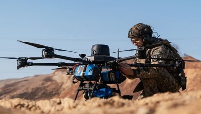 Ten kraj uruchamia kursy z obsługi dronów dla obywateli