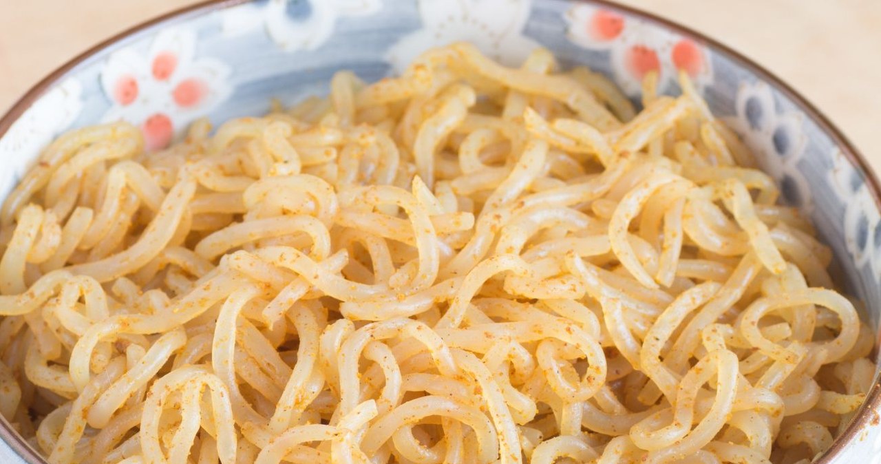 Ten makaron jest dobry dla cukrzyków i osób na diecie odchudzające. /Miyuki Sataka /Canva Pro