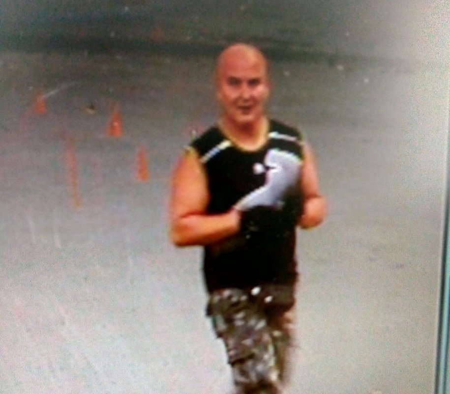 Ten mężczyzna jest poszukiwany przez policję /Policja Dolnośląska /Policja