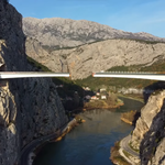Ten most biegnie nad kanionem na wysokości 70 metrów. W jakim celu go budują?
