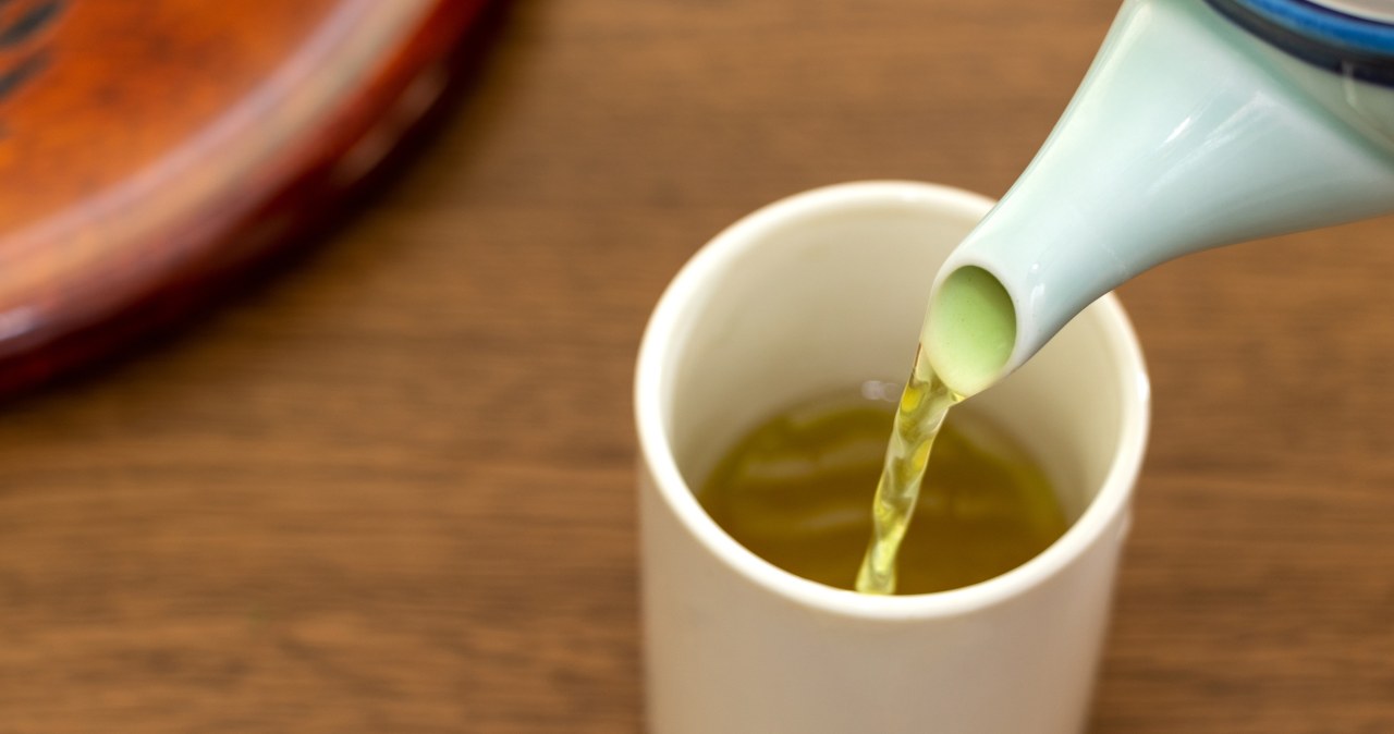 Ten napój dobrze działa na metabolizm i pracę nerek. /kimtoru /123RF/PICSEL