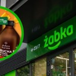 jesienny nastrój porady Ten napój działa lepiej niż witaminy! Sprawdź, co kupić w Żabce na odporność