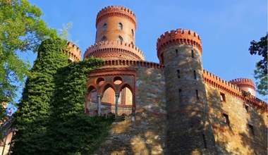 Ten pałac to perła Dolnego Śląska. Jego właścicielka była królową skandali