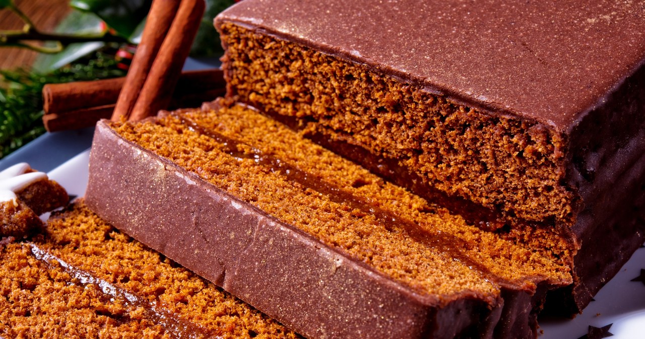 Ten piernik nie wymaga leżakowania. Można go podawać błyskawicznie. /Dar1930 /123RF/PICSEL