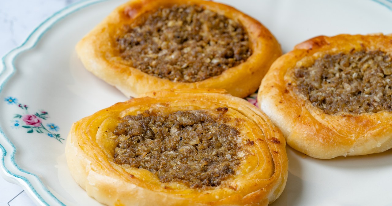 Ten przepis jest niezwykle prosty i smakowity /alpaksoy /123RF/PICSEL