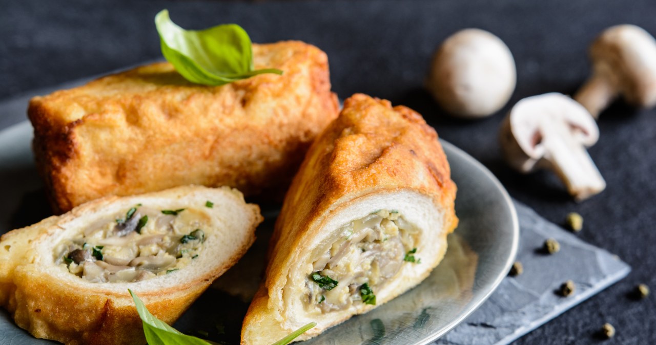 Ten przepis to coś dla fanów wytrawnych naleśników /noirchocolate /123RF/PICSEL