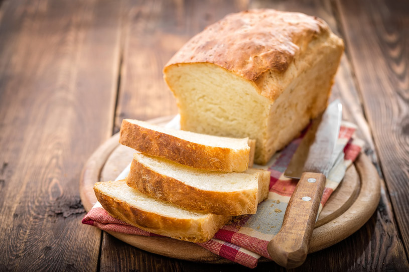 Ten pyszny, domowy chleb przygotujesz w około godzinę /123RF/PICSEL