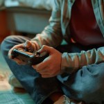 Ten sam tytuł, dwie różne ceny. Sony robi eksperyment, który UOKiK może wziąć na celownik