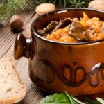 Ten składnik robi różnicę w bigosie! Sprawdź, jaką kapustę wybrać i gdzie są promocje