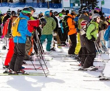 Ten stok lepiej omijaj w ferie. Kolejki są dłuższe, niż trasy zjazdowe