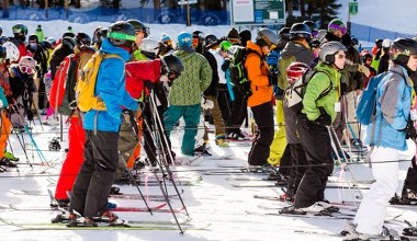 Ten stok lepiej omijaj w ferie. Kolejki są dłuższe, niż trasy zjazdowe