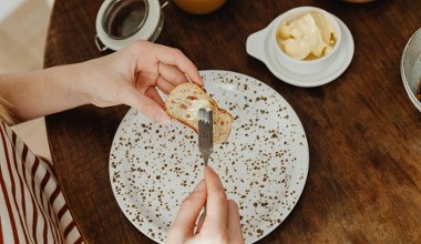 Ten świadomy wybór między masłem a margaryną wspiera zdrowie przy wielkanocnym stole