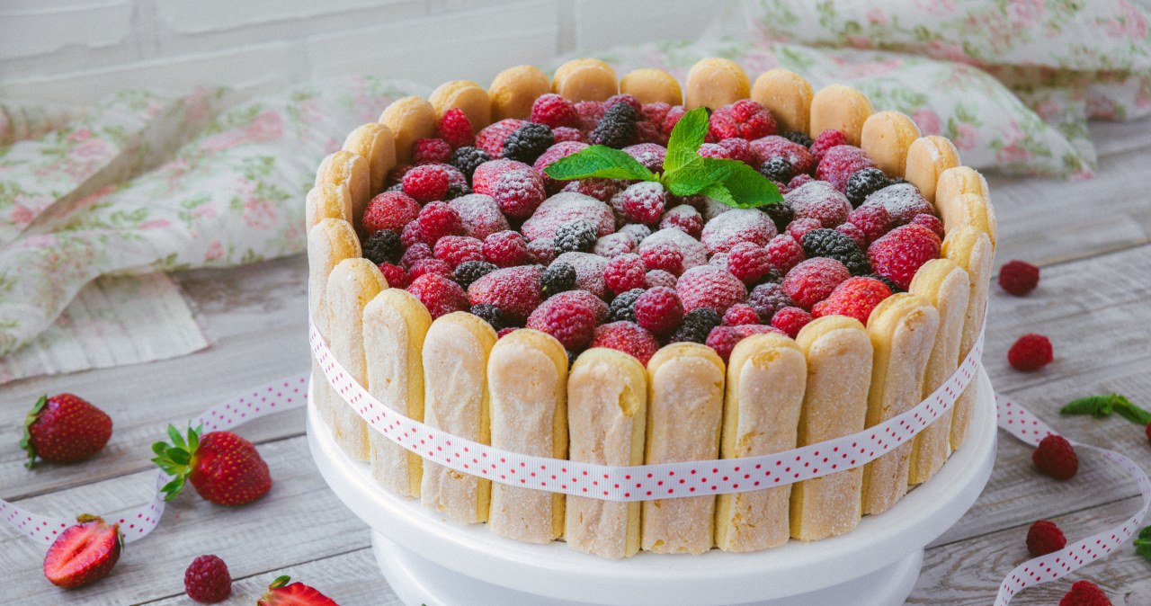 Ten tort prezentuje się perfekcyjnie /photoallel /123RF/PICSEL