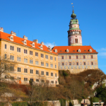 Ten zamek to jeden z największych w Czechach. Składa się z ponad 40 budynków