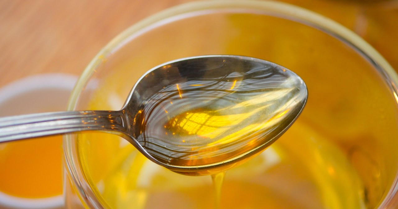Ten zapomniany olej ma wysoką zawartość kwasów omega-3 i omega-6. /towfiq /123RF/PICSEL