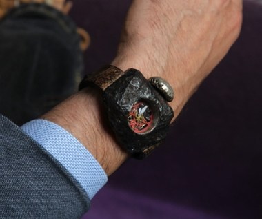 Ten zegarek powstał z asteroidy. Cena jak z kosmosu