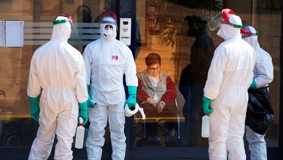 Tendencja wyhamowała. W Hiszpanii znów wzrosła liczba zgonów