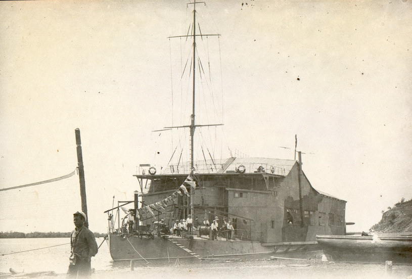 Tender wodnosamolotów "Amur". Dzięki temu okrętowi Marynarka Wojenna ZSRR odniosła pierwsze zwycięstwo /Archiwum Marynarki Wojennej FR /materiały prasowe