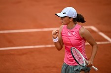 Tenis. Roland Garros. Iga Świątek w ćwierćfinale