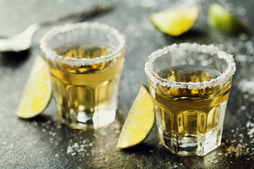 Tequila z solą /&copy;123RF/PICSEL