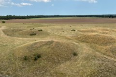 Teren byłych wykopalisk, gdzie odkryto skarb z Sutton Hoo