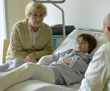 Teresa Lipowska w filmie "Za niebieskimi drzwiami"