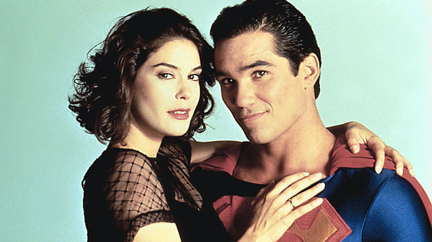 Teri Hatcher i Dean Cain w "Przygodach Supermana" /AKPA