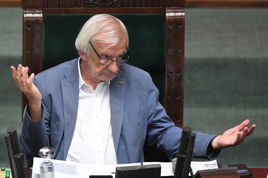 Terlecki: to nie my wyszliśmy z inicjatywą podwyżek tylko jedna z partii opozycyjnych / 	Radek Pietruszka   /PAP